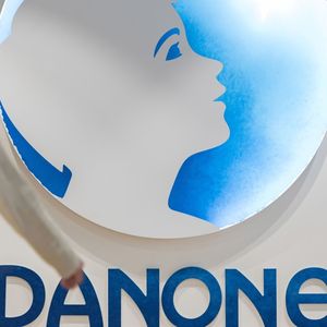 Le bénéfice net part du groupe de Danone est tombé à 959 millions d'euros en 2022.