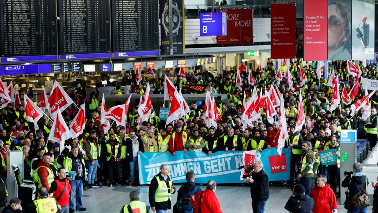 A l'appel du syndicat Ver.di, les salariés des principaux aéroports allemands ont bloqué le trafic aérien vendredi dernier.
