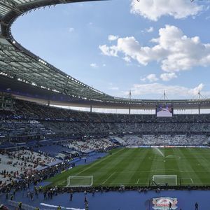 Le Stade de France est actuellement exploité par un consortium composé de Vinci et Bouygues.