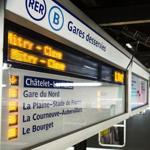 Seuls 85,7 % des usagers du RER B sont arrivés à leur destination avec moins de cinq minutes de retard en 2022