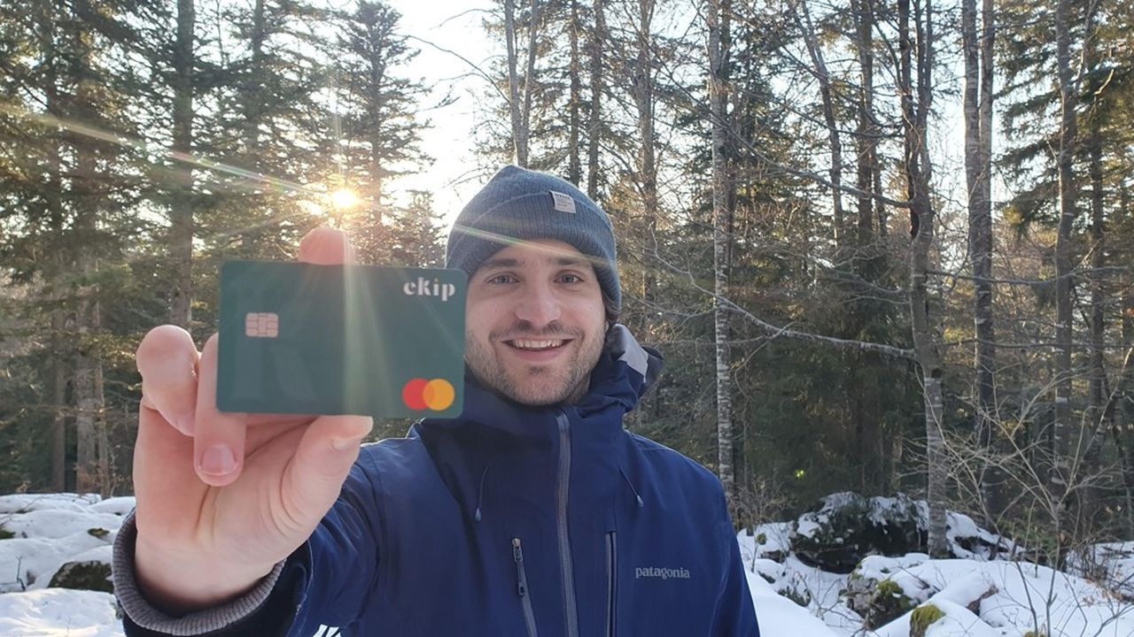 Julien Derville, 31 ans, vient de lancer la carte Ekip, des tickets-restaurants qui font gagner du pouvoir d'achat aux salariés quand il choisit des établissements éco-responsables.