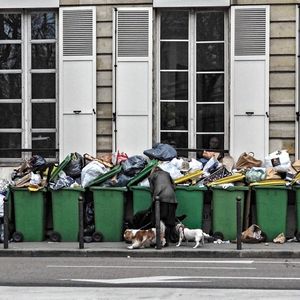 On comptabilisait vendredi 10.000 tonnes de déchets non ramassés dans les rues de Paris.