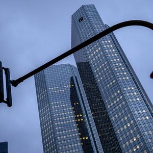 Deutsche Bank a longtemps fait la une des journaux financiers avec ses scandales à répétition, avant que Credit Suisse ne lui vole la vedette.