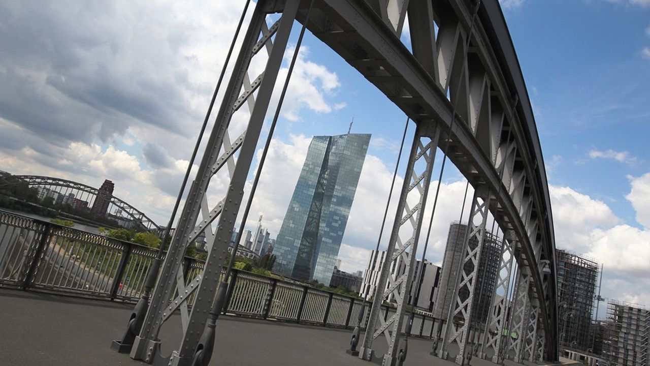 La Banque centrale européenne (BCE) assure depuis près de dix ans la supervision directe des principales banques de la zone euro.