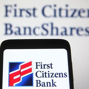 Créée en 1898, First Citizens Bank est présente dans une vingtaine d'Etats américains avec un réseau de plus de 500 agences.