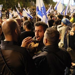 Tous les soirs, les manifestations rassemblent des centaines de milliers d'Israéliens.