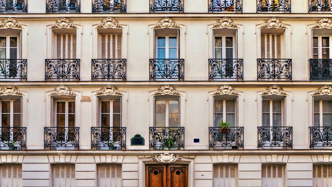 Immeuble-Haussmanien-Paris.jpg