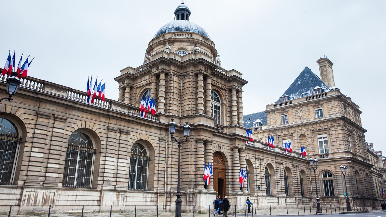 Sénat-Palais-du-Luxembourg.jpg