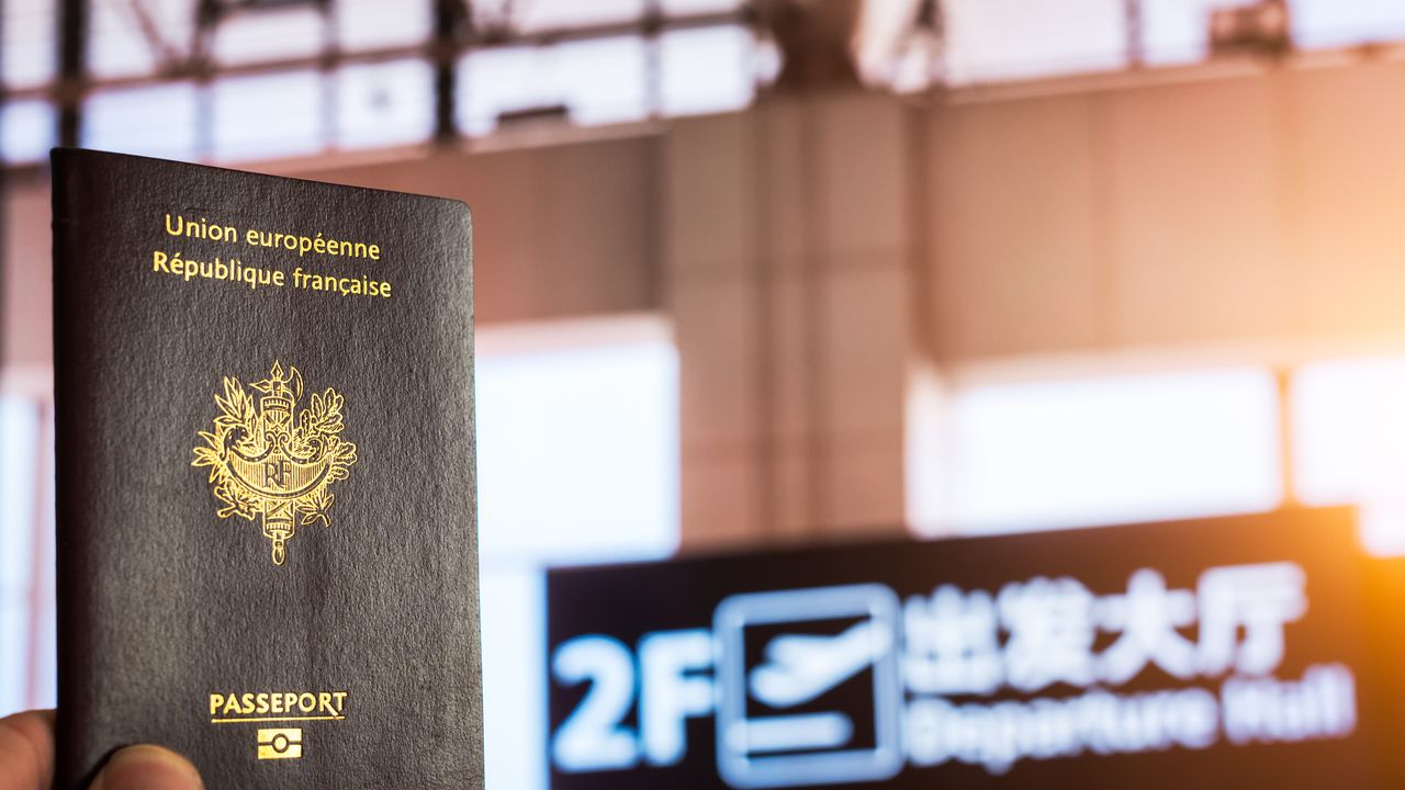 douane-passeport.jpg