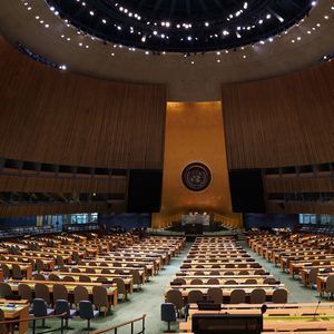 « Un Etat, une voix » est le fondement de l'Assemblée générale des Nations unies, mais c'est la raison pour laquelle ses décisions ne sont pas résolutoires.
