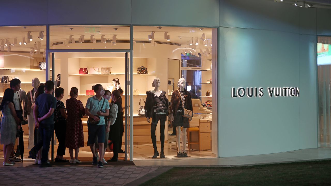 Louis Vuitton devrait augmenter ses prix jusqu'à 20% en Chine