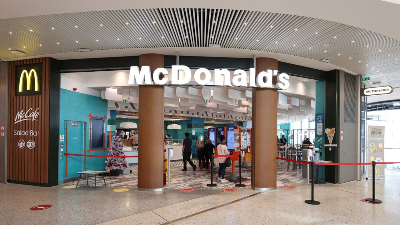 McDonald's a signé un accord de 1,2 milliard d'euros avec l'Etat français pour clore les poursuites fiscales à son encontre.