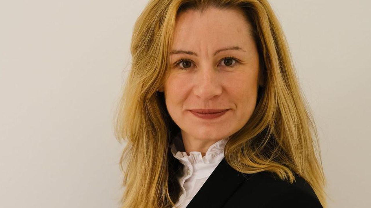 Diplômée de l'Institut d'études politiques de Bordeaux et d'un master de l'Essec, Vanessa Casano a commencé sa carrière en 2002 chez Lyxor Asset Management.