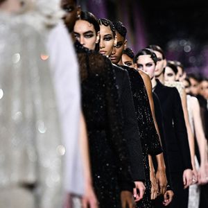 La principale marque de haute couture de LVMH, Dior, n'est qu'une maison parmi les 75 du groupe.
