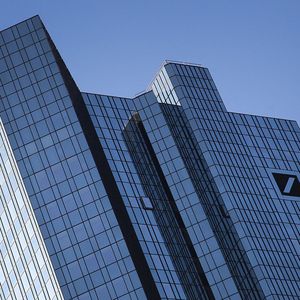 Après quatre ans de restructurations, Deutsche Bank va donner un nouveau tour de vis afin de renforcer sa rentabilité.