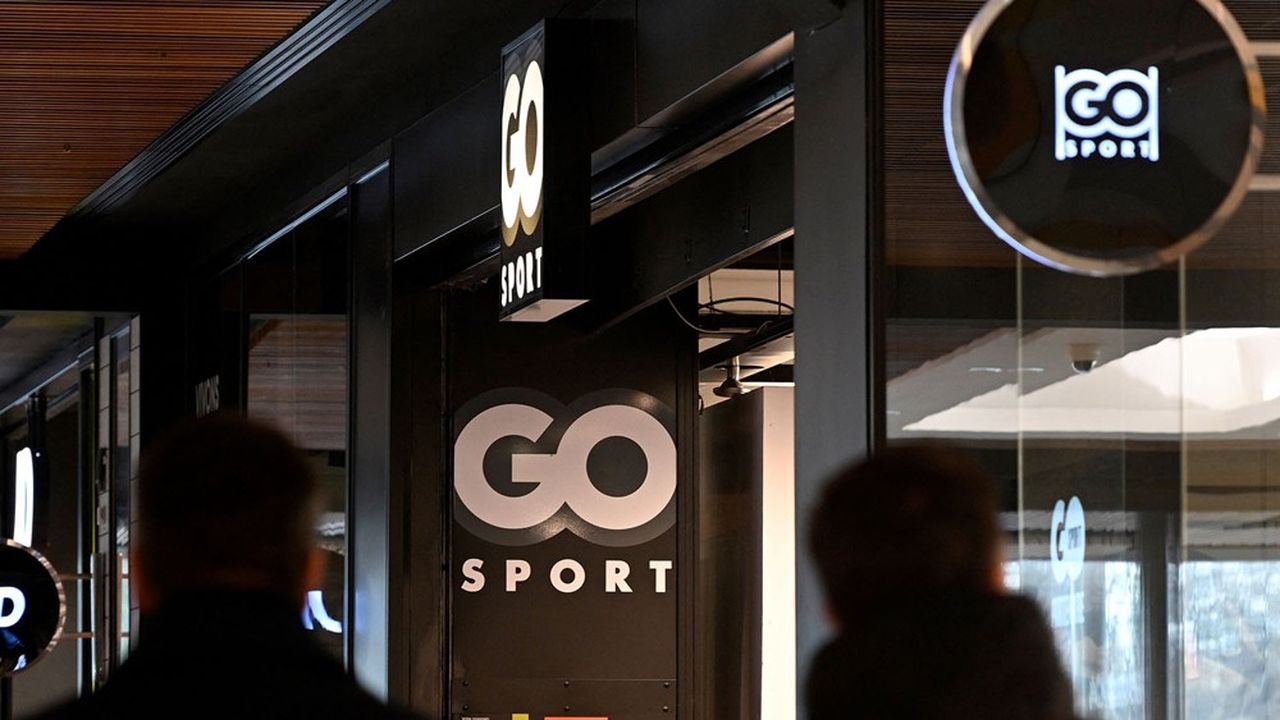 Intersport, qui a déjà réalisé 3,3 milliards d'euros de ventes en 2022, récupère 72 des 120 magasins Go Sport.