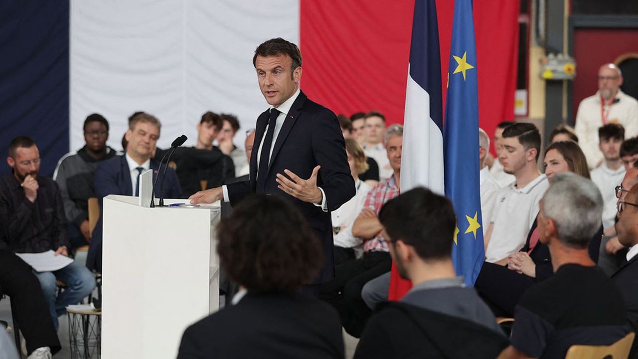 Emmanuel Macron, ce jeudi, au lycée professionnel Palissy de Saintes, en Charente-Maritime.