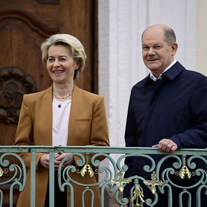 Le chancelier Olaf Scholz reçoit Ursula von der Leyen au château de Meseberg, au nord de Berlin, le 5 mars 2023. L'occasion d'échanger sur les élections européennes de 2024.