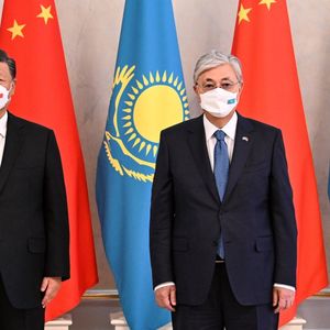 Le président chinois Xi Jinping et le président kazakh Kassym-Jomart Tokaïev.