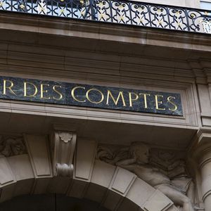 Le fronton de la Cour des comptes à Paris.