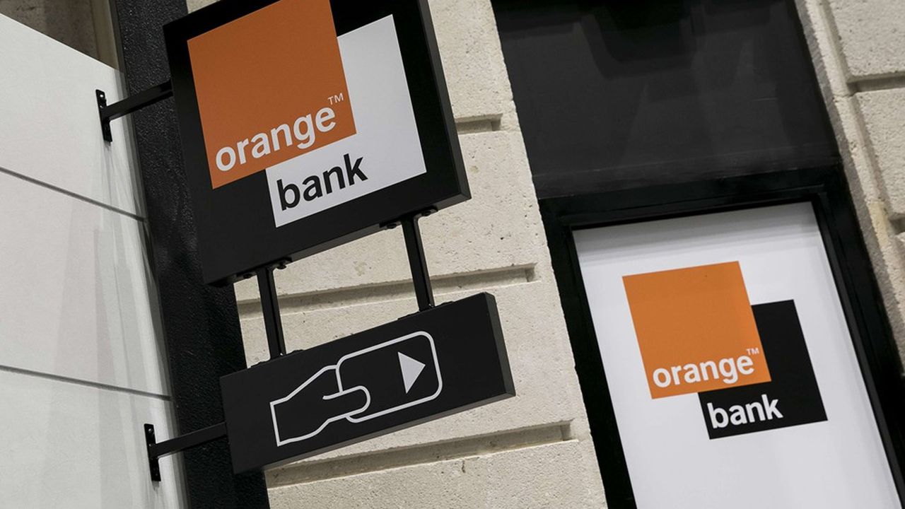 Orange envisage un transfert de ses 2 millions de clients en Europe.