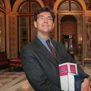 En 1998, le député socialiste Arnaud Montebourg déclenchait la révolte des juges des tribunaux de commerce.