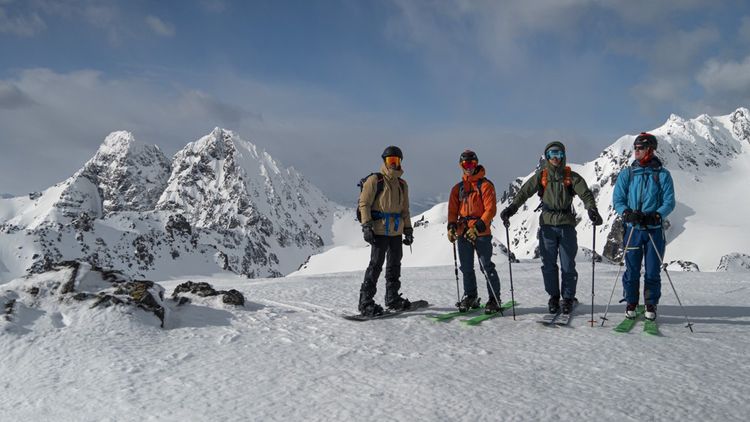 Les 4 étudiants de CentraleSupélec, de l'expédition Kahuna, en mai 2022.