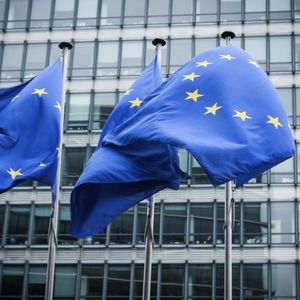 Dix députés européens, demandent à la Commission d'être plus exigeante envers les entreprises en réintroduisant certaines obligations de reporting extra-financier.