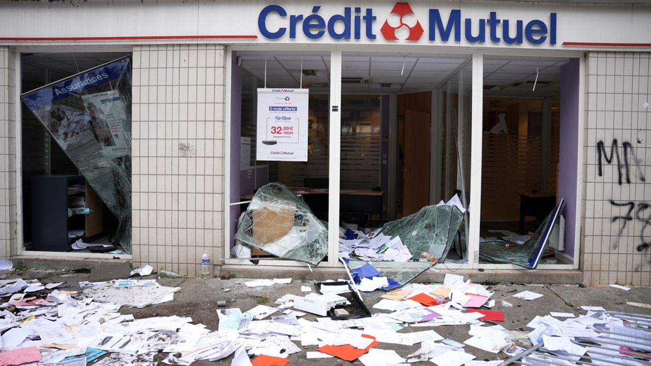 Les actes de vandalisme sur les agences bancaires sont concentrés à 40 % en Ile-de-France.