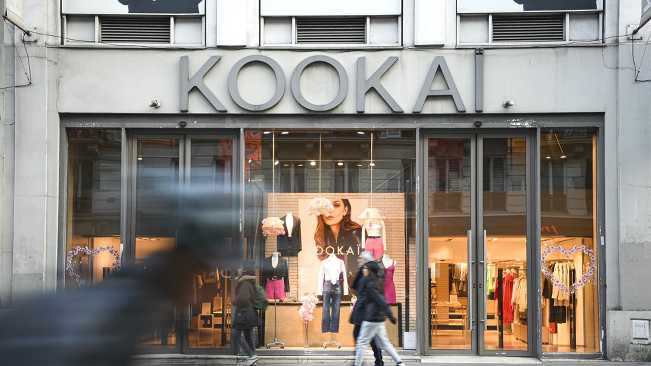 Kookaï, en redressement judiciaire, a fermé 20 magasins depuis mai.