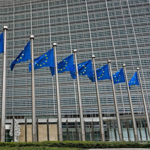 La Commission européenne examine dans le cadre de son plan de travail 2023 si des instruments de contrôle des investissements stratégiques à l'étranger sont nécessaires.