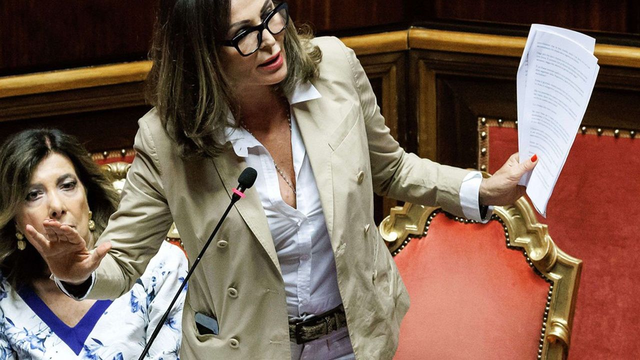 In Italia, un ministro di Giorgia Meloni è stato preso di mira con una mozione di censura