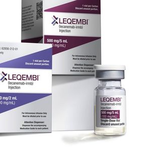 Le Leqembi s'administre par intraveineuse toutes les deux semaines