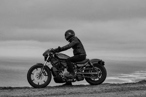 La Harley-Davidson Nightster revendique la fibre rebelle de la marque.