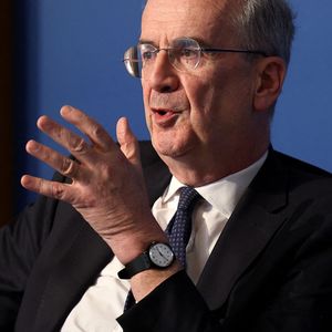 Pour le gouverneur de la Banque de France, Francois Villeroy de Galhau, « les taux en zone euro seront bientôt sur un haut plateau ».