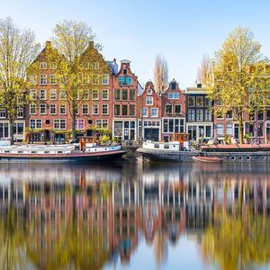 Un canal à Amsterdam.