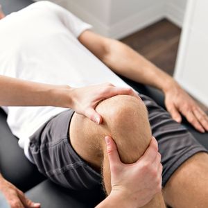 La consultation de base des masseurs-kinésithérapeutes va progressivement passer à 18,50 euros.