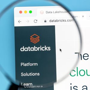 Databricks propose une plateforme unifiée pour la gestion de données, le data engineering, l'analytique et l'IA.