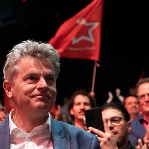Chez les électeurs de gauche et des écologistes, Fabien Roussel obtient 52 % d'opinion positive et progresse ce mois-ci de 6 points.