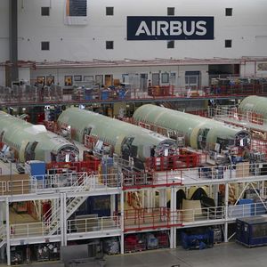 L'usine de Hambourg, principal site d'assemblage d'A320, prévoit de recruter encore 1.300 personnes cette année pour assurer la montée en cadence.