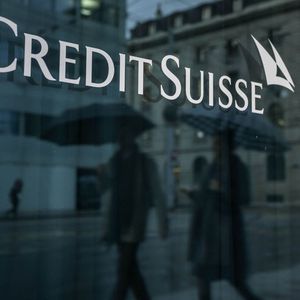 UBS avait prévenu qu'il procéderait à d'importantes restructurations après le rachat de Credit Suisse.