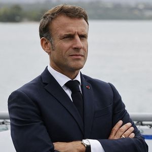 Au cours de ces presque trois semaines de congé, Emmanuel Macron a multiplié les contacts sur la crise au Niger.