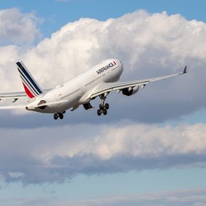 Air France a annoncé deux accords de financement par Apollo en juillet.