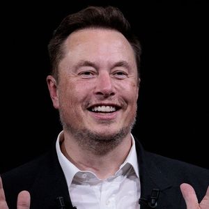 Elon Musk est devenu l'homme le plus riche du monde, à cinquante ans.