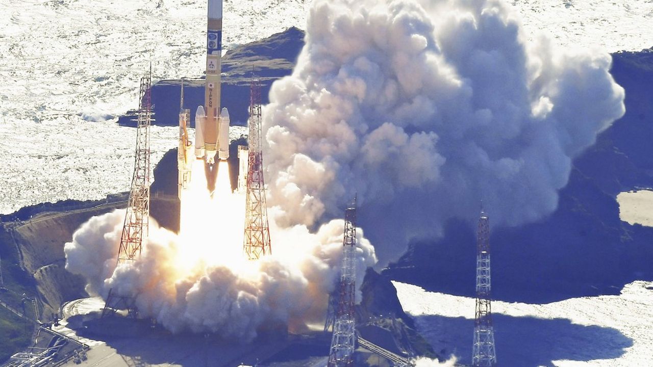 Japon: la fusée H2A décolle pour placer en orbite un satellite météo -  Sciences et Avenir