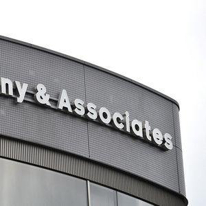 L'agence japonaise Johnny & Associates s'est imposée comme l'une des plus grandes maisons de production du pays.