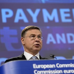 Le Commissaire européen au Commerce Valdis Dombrovskis (ici en juin) a présenté les engagements ukrainiens sur les céréales à la fin de la réunion des ministres des Finances de l'UE à Saint-Jacques-de-Compostelle, vendredi 15 septembre.