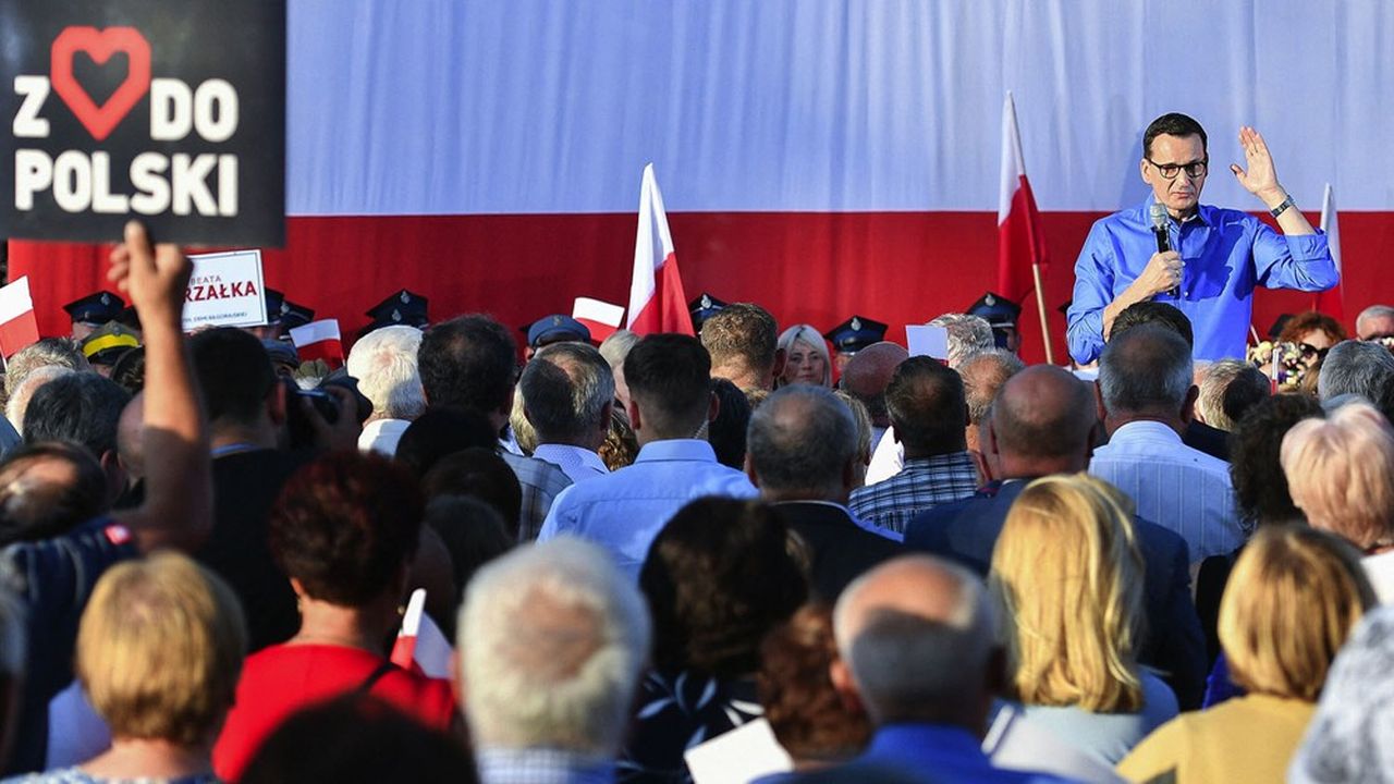 W Polsce ultrakonserwatywna prawica chce na miesiąc przed wyborami