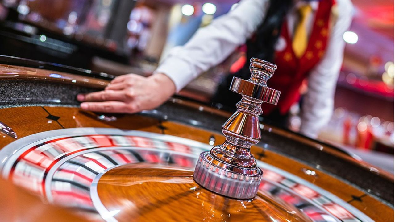 Jeux d'argent : les casinos et les maires montent au créneau sur la « loi Sorare »