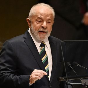 Depuis son retour au pouvoir en janvier, le président brésilien Luiz Inacio Lula da Silva a qualifié le niveau des taux directeurs d'« abusif » et d'« irrationnel ».
